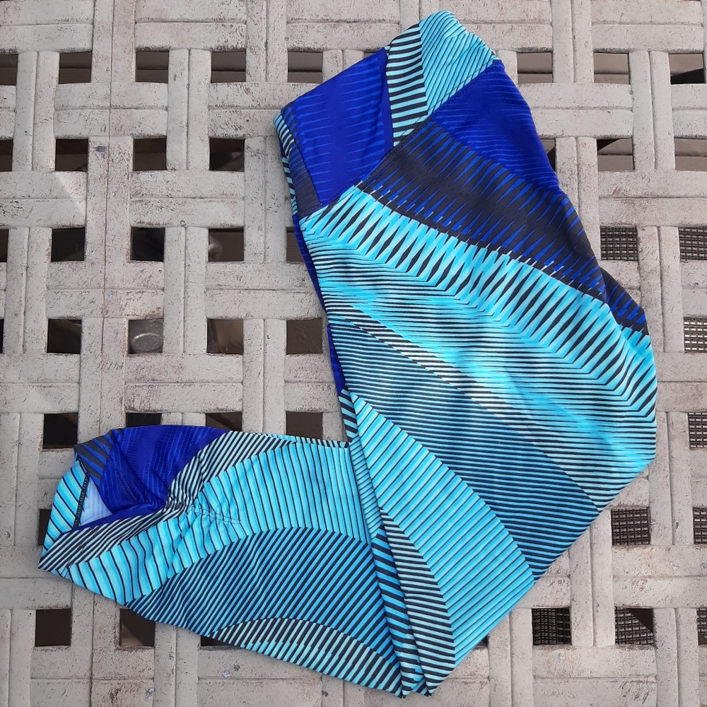Calvin Klein Performance capris leggings